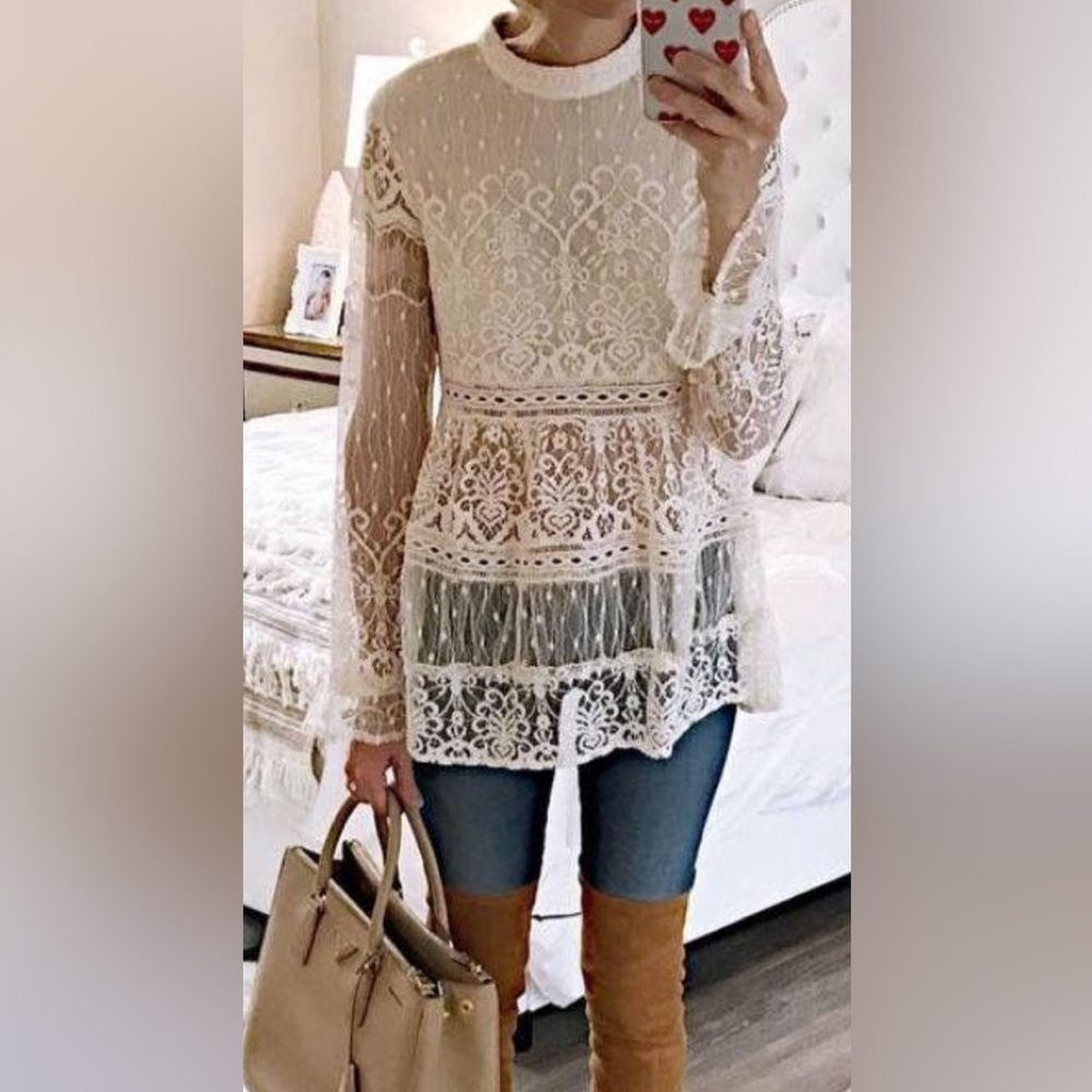 Hinge‎ Crochet Peplum Top Small